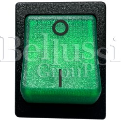 Grüner Schalter für vier Steckverbinder